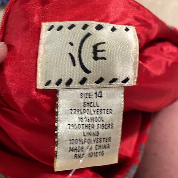 Pretty winter dress - Picture 7 of 7